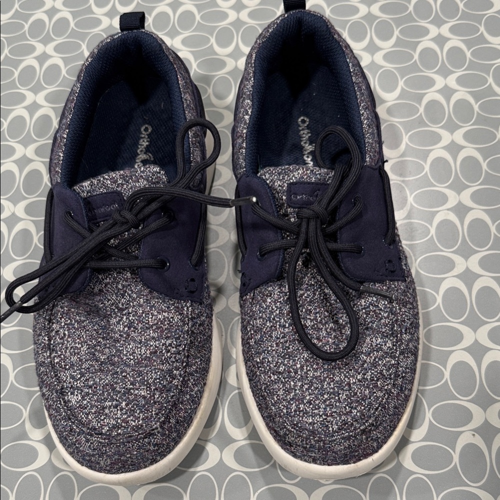 Casual Navy and White Women's Loafers size 9